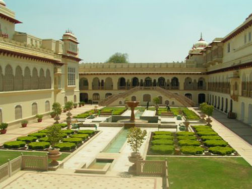 Rambagh Gardens ( Company Bagh )
